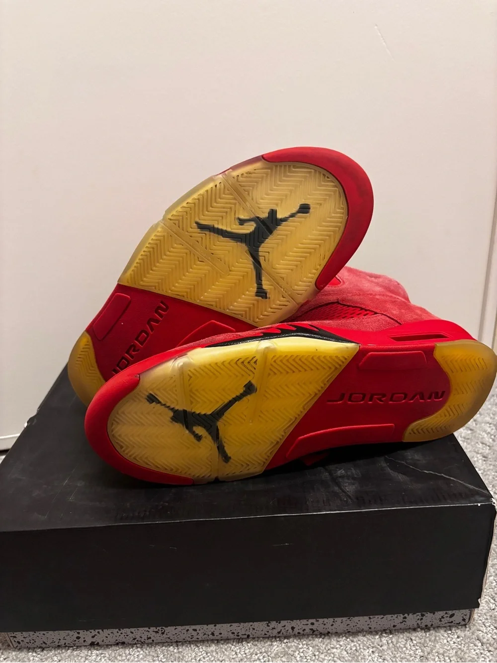 Air Jordan retro 5 men’s “red suede”